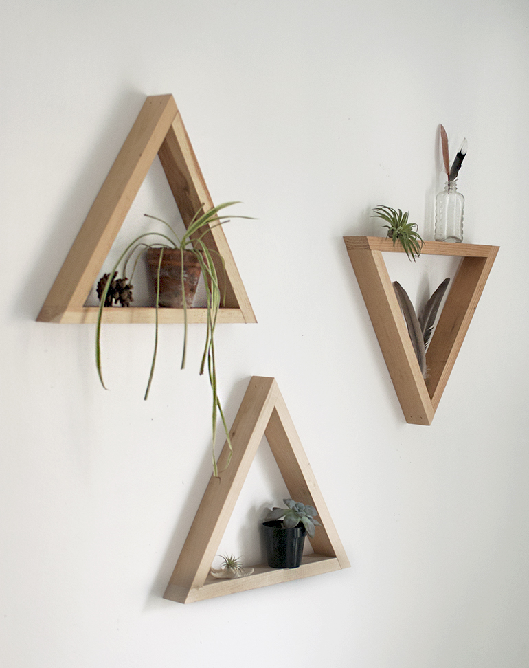 DIY - Faça você mesmo - Como Fazer Prateleiras Triangulares Para Sua Casa