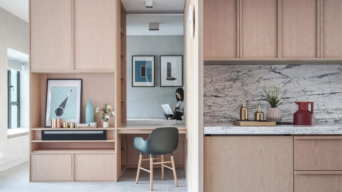 34 Ideias de decoração para Ambientes Integrados cozinha e home office móveis planejados fonte dezeen