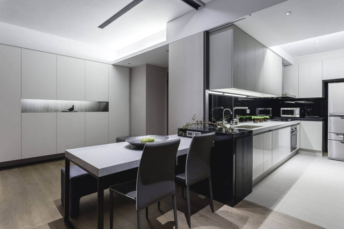34 Ideias de decoração para Ambientes Integrados cozinha com sala de jantar e estar branco e cinza