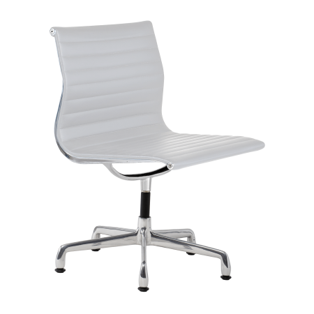 Cadeira para escritório Charles e Ray Eames EA 330 estrutura em alumínio e couro branco