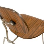 Cadeira Plywood DCM - Lamina de Madeira Pau Ferro, Base em Aço Inox Polido, Designers Charles & Ray Eames