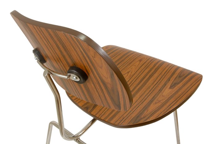 Cadeira Plywood DCM - Lamina de Madeira Pau Ferro, Base em Aço Inox Polido, Designers Charles & Ray Eames